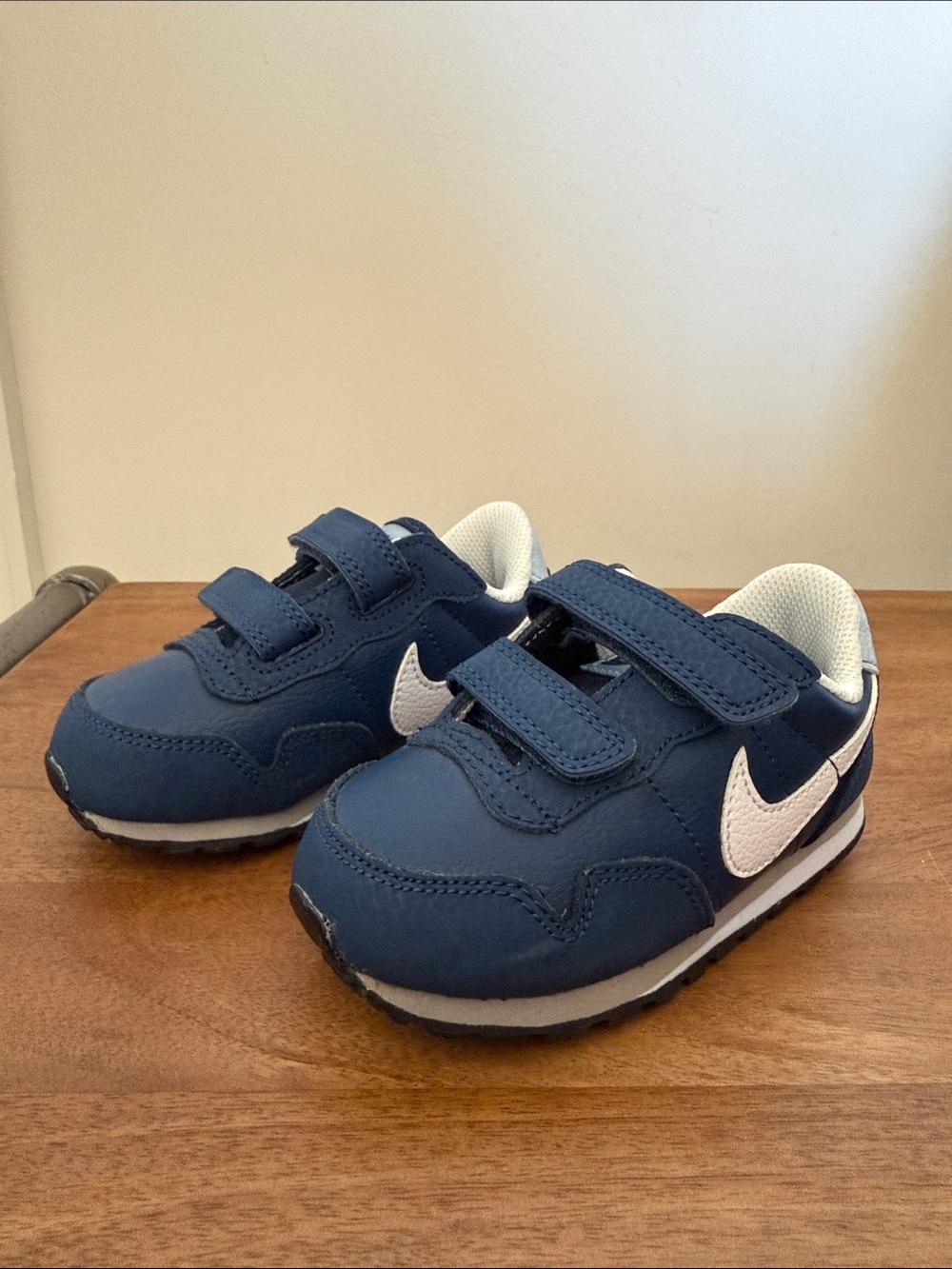 Nike Kids Navy and White Velcro Runner Sneakers